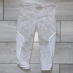 Lululemon Run With The Sun Crop size 6